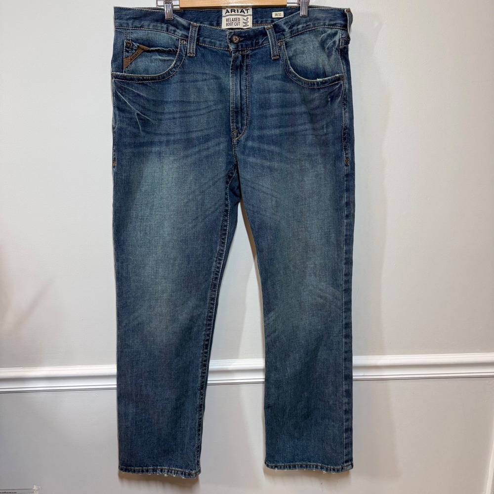 Ariat Scoundrel Jeans Men 38x32 Relaxed Boot Cut Medium Wash Denim 10008403